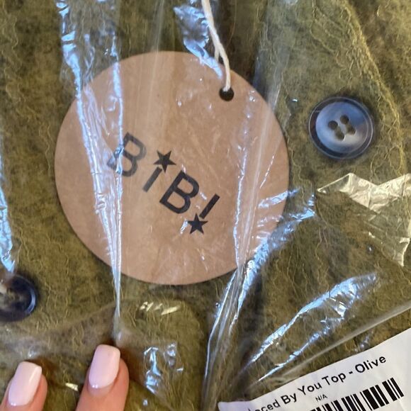 Laced By You Top / Olive L NWT and in packaging - Picture 5 of 7